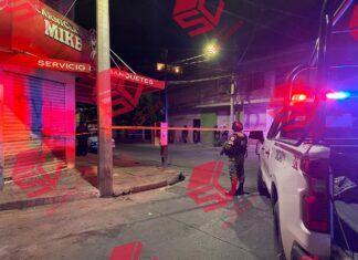 Agreden a balazos a un hombre, dos mujeres resultaron lesionadas como daño colateral, una de ellas falleció, cuando recibía atención médica.