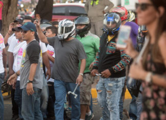 MORENA se deslinda de ataques en marcha de Celaya por la paz.