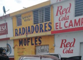 Aseguran auto con reporte de robo y detienen a tres con armas largas en Celaya.