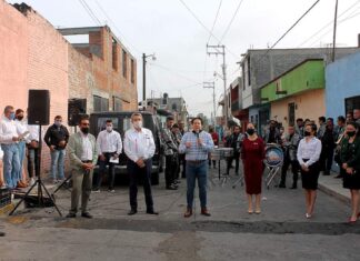 Autoridades municipales en Uriangato festejaron un aniversario más de la Heroica Defensa de Uriangato.