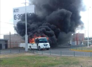 Se nueva cuenta se desata el «terror» en Celaya, ataques armados y bloqueos con autos incendiados por toda la ciudad; los bloqueos se extendieron hasta Salamanca.