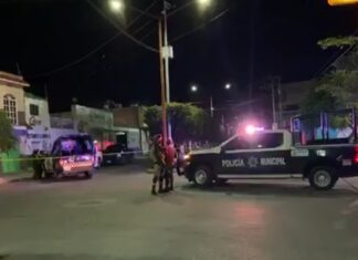 Asesinan a balazos a tres en un taller mecánico en Acámbaro.