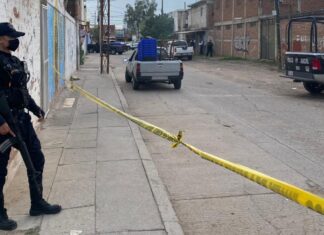 Atacan a balazos a dos hombres en Paseos del Maurel en León, uno murió y el otro resultó lesionado.