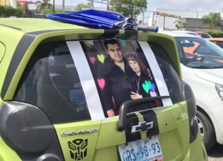 Marchan en León por fallecidos por COVID 19.