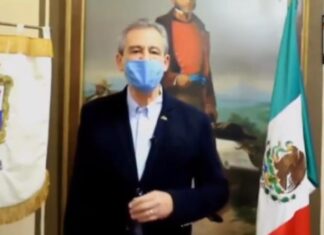 Si te importa tu vida y la de los tuyos, ! Ponte el cubrebocas! ; Héctor López Santillana, Alcalde de León.