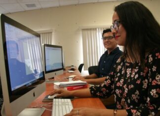 La Universidad de Guanajuato afina estrategias para examen de Admision.