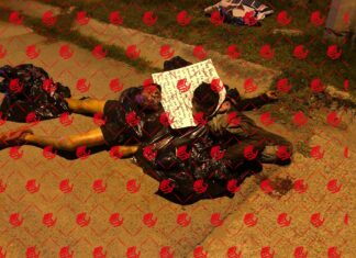 Localizan los cuerpos de dos hombres decapitados en León, se aseguro una cartulina con un mensaje alusivo a un grupo delictivo.