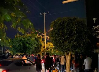 Revisan autoridades municipales que diversos comercios acaten medidas preventivas del COVID19.