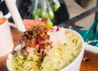 Ante baja afluencia de clientes por Pandemia, comerciantes de Moroleón innovan con servicio a domicilio.