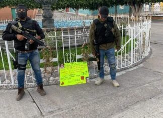 Comando armado ingresa a la comunidad de Juan Martín en Celaya y «levantan» a varias personas.