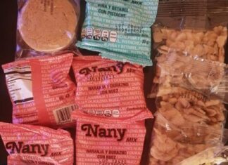 Hacen negocio con «desayunos escolares en escuela primaria en Santa Ana Pacueco.