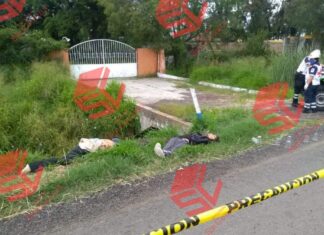 Localizan los cuerpos de dos hombres sin vida en la carretera Salamanca-Celaya, muy cerca del camino de acceso a la colonia Villas Salamanca 400.