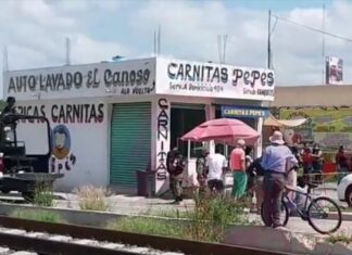 Ejecutan a un hombre en el interior de un negocio de carnitas en Salamanca.