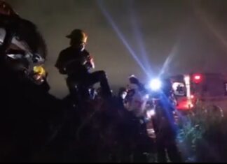 Un muerto y un herido, saldo de un encontronazo entre un tortón y una grúa, en Irapuato.