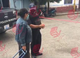 Una mujer y su hija, quienes vendían tortillas hechas a mano, fueron agredidas a balazos en la colonia Del Valle en Jaral del Progreso; la mujer murió en el lugar.