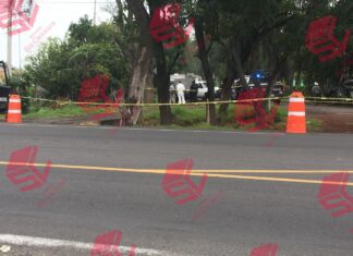 Esta mañana fueron localizados los cuerpos de tres hombres en la carretera federal Salvatierra-Yuriria, uno de ellos estaba decapitado.