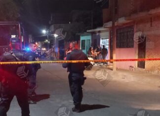 Asesinan a estilista al interior de su negocio en Uriangato.