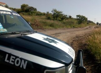 Encuentran el cuerpo de un hombre sin vida, semienterrado en Boulevard Las Joyas, en León.