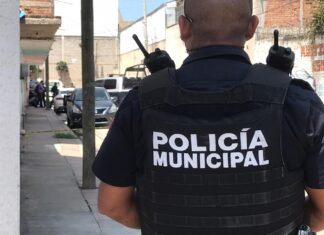 Ataque armado a un taller de hojalateria en León, debo un saldo de un muerto y un herido.