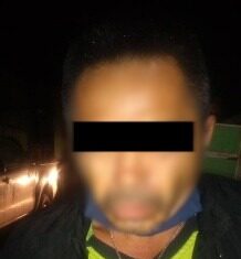 Policía municipal en Celaya detienen a un hombre con droga.