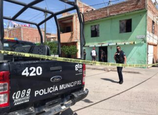 Balacean a un joven en la colonia Presidentes de México en León, murió cuando recibía atención médica.