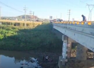 Fue localizado debajo del puente sobre el Río Lerma, el cuerpo sin vida de un hombre, en el libramiento Irapuato-Valle, en Salamanca.