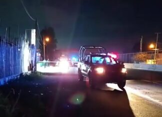 Asesinan a pareja en un auto en la carretera Panamericana, en Celaya.