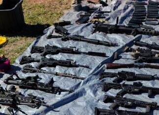 Fuerzas federales desarticularon un narcolaboratorio y aseguraron armamento y vehículos blindados, en los límites entre Jalisco y Guanajuato cerca de la comunidad de Comanja de Corona.