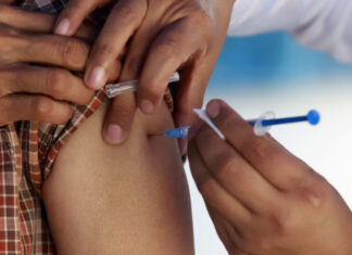 Más de 500 mil dosis de vacunas contra la influenza aplicará el IMSS en la entidad.