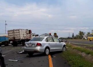 Camión de la basura en Penjamo provoca accidente donde dos personas murieron.