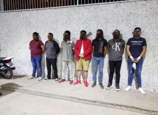 Detienen a siete con armamento y drogas en León.