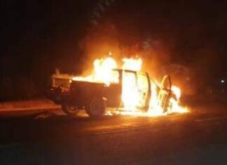 Queman una camioneta con restos humanos en la carretera federal Salamanca-Celaya, en Salamanca.