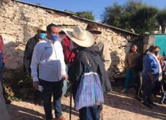 A los pobres, no nos escucha Alejandro Alanis, Alcalde de Valle de Santiago.