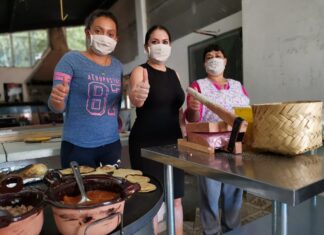 Se beneficia a emprendedores con la entrega de mobiliario en Salvatierra.