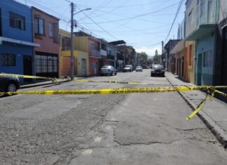 Un hombre fue ejecutado abordo de su vehículo en la colonia Las Flores en Morelia Mich.