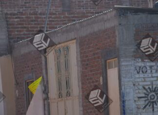 Sicarios decapitan a un hombre y dejan la cabeza frente a su domicilio en Uriangato.