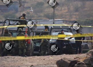 Ejecutan a dos hombres en la colonia Los Pinos en Uriangato.