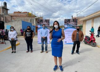 Autoridades estatales y municipales inauguraron la pavimentación de la calle Venus en La comunidad de Urireo en Salvatierra.