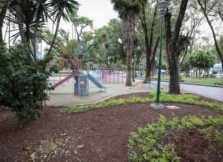 Dignifican parque Hidalgo en León.