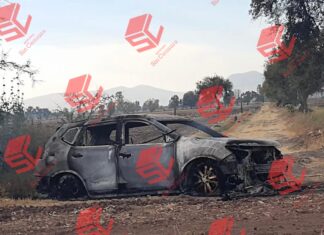 Localizan dos cuerpos sin vida en una camioneta calcinada en Salamanca.