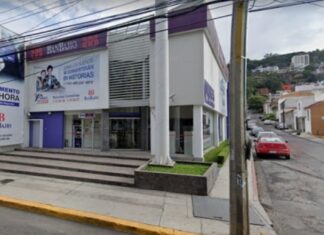 Aún que iba acompañado de policías, cuentahabiente es despojado de 500 mil pesos en Morelia.