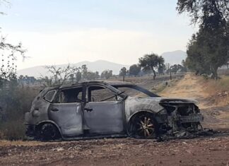 Los cuerpos localizados calcinados en el interior de una camioneta en Valle de Santiago, serían los de la joven Queretana y su pareja, reportados como desaparecidos.