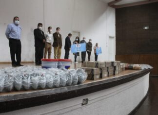 Entregan apoyos del programa «Juntos por tu Escuela», en Valle de Santiago.