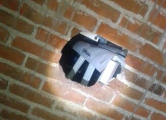 Policía de León frustra robo a comercio.