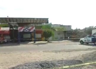 Una MASACRE más en Celaya, asesinan a tres hombres y una mujer en el interior de una Barbería.