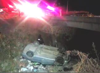 Un hombre falleció al volcarse en un canal con la unidad que conducía en Salamanca.