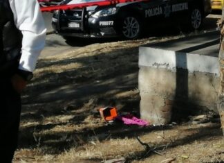 Encuentran feto humano en una caja de galletas en Morelia Mich.