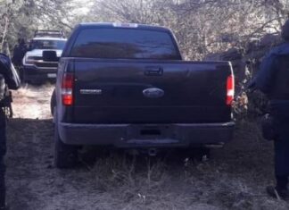 FSPE asegura una camioneta con reporte de robo y droga en Jaral del Progreso.