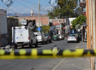 Un hombre fue ejecutado de varios balazos al interior de un negocio en plena zona centro de Yuriria.