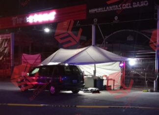 Asesinan a balazos a un taquero en la colonia Deportiva en León.